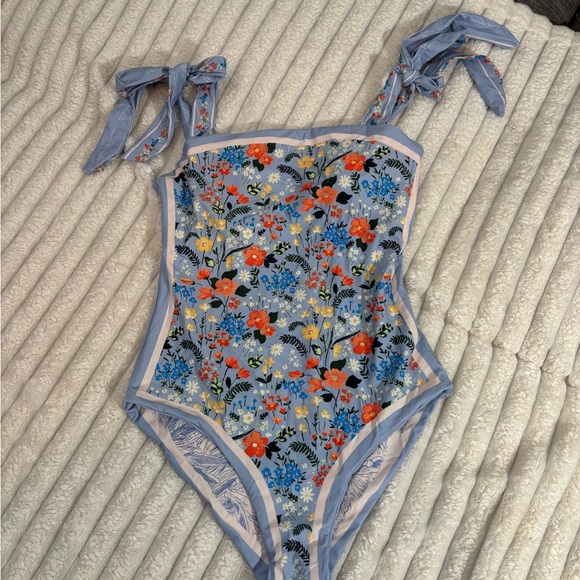 Floral and Botanical Print One Piece Swimsuit - Picture 8 of 11